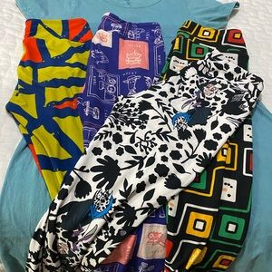 SOLD -Tunic and 4 pairs of LulaRoe leggings